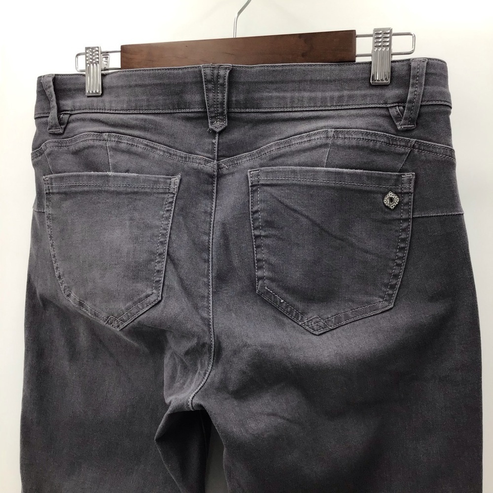 Democracy Women's Grey Skinny Jeans - Picture 7 of 11